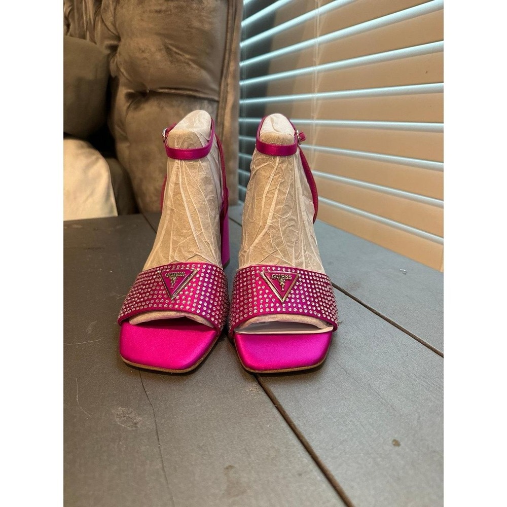 NWOT Guess Hot Pink Heels